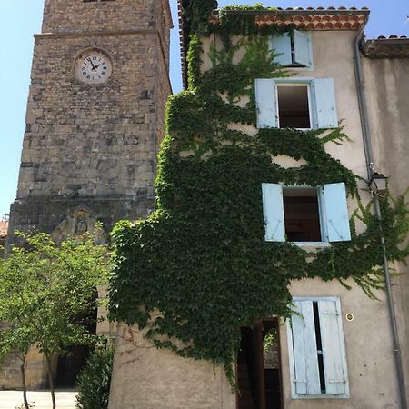 Entre L'Eglise Et La Place Villa กีญ็อง ภายนอก รูปภาพ