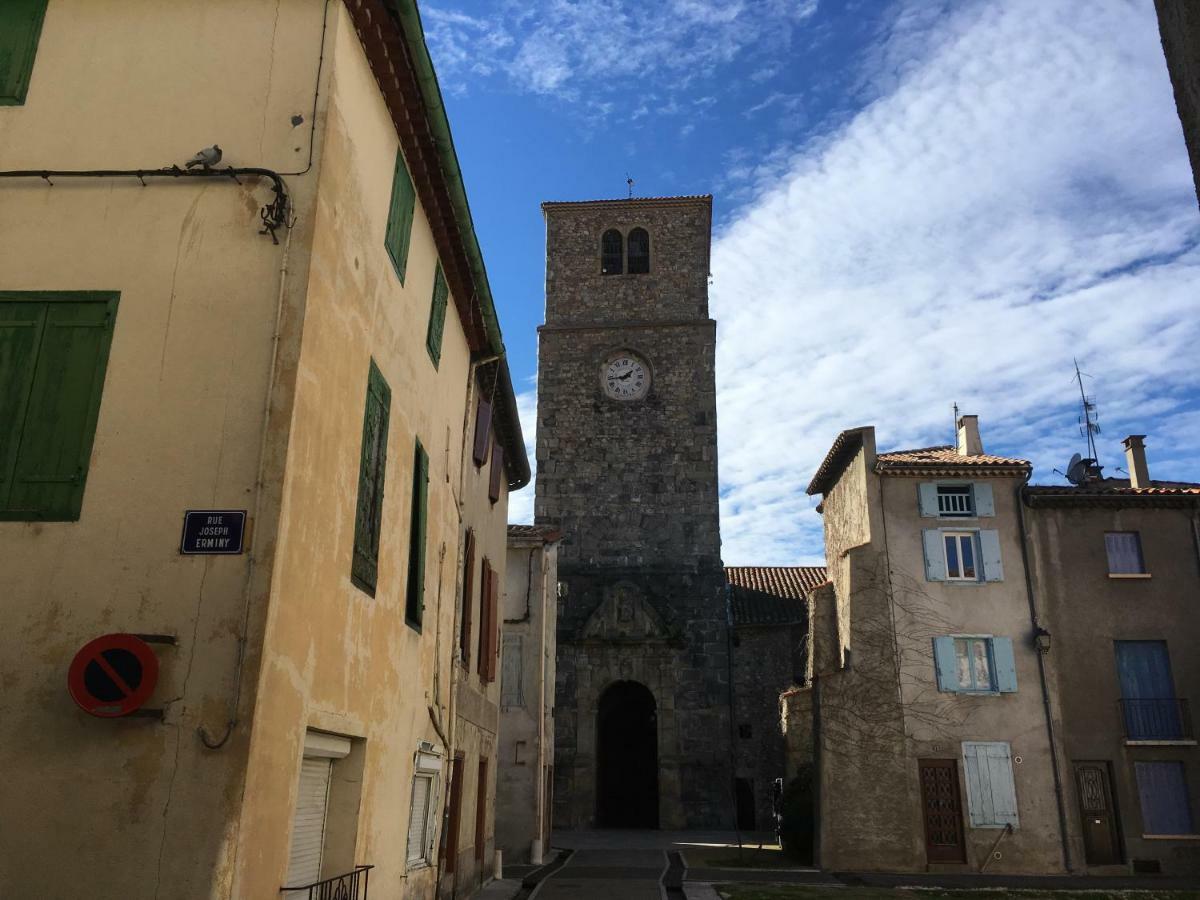 Entre L'Eglise Et La Place Villa กีญ็อง ภายนอก รูปภาพ