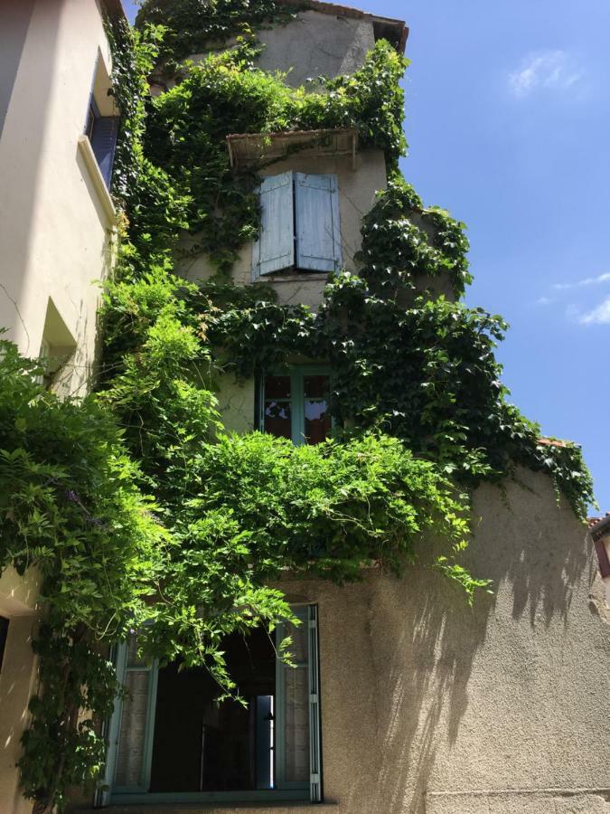 Entre L'Eglise Et La Place Villa กีญ็อง ภายนอก รูปภาพ