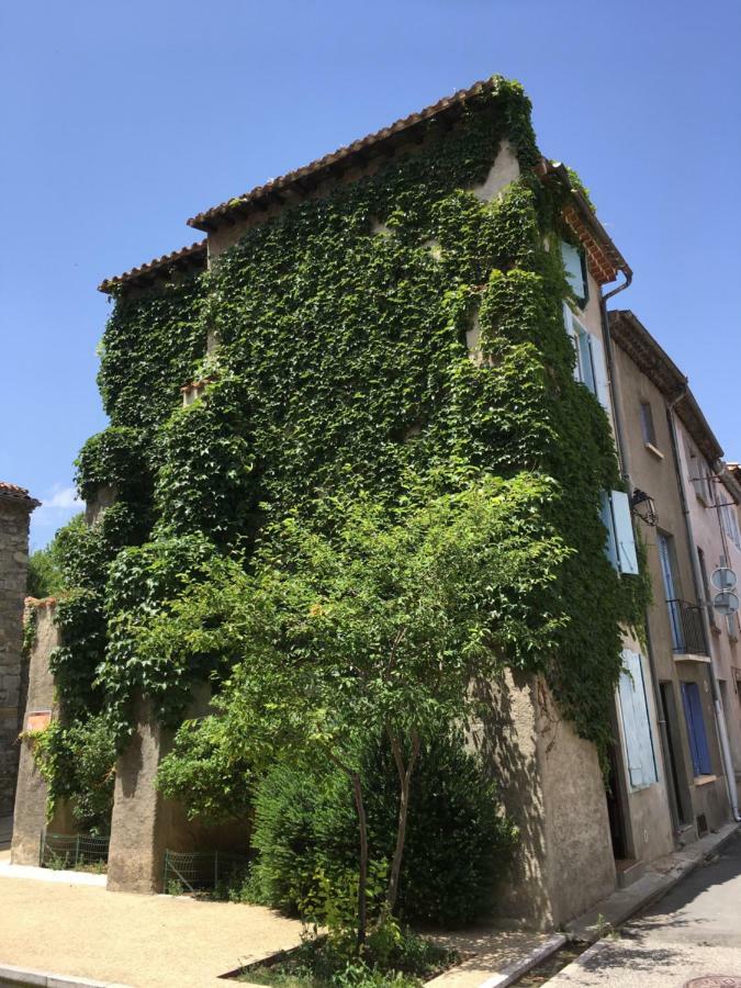 Entre L'Eglise Et La Place Villa กีญ็อง ภายนอก รูปภาพ