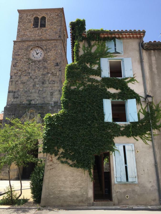 Entre L'Eglise Et La Place Villa กีญ็อง ภายนอก รูปภาพ